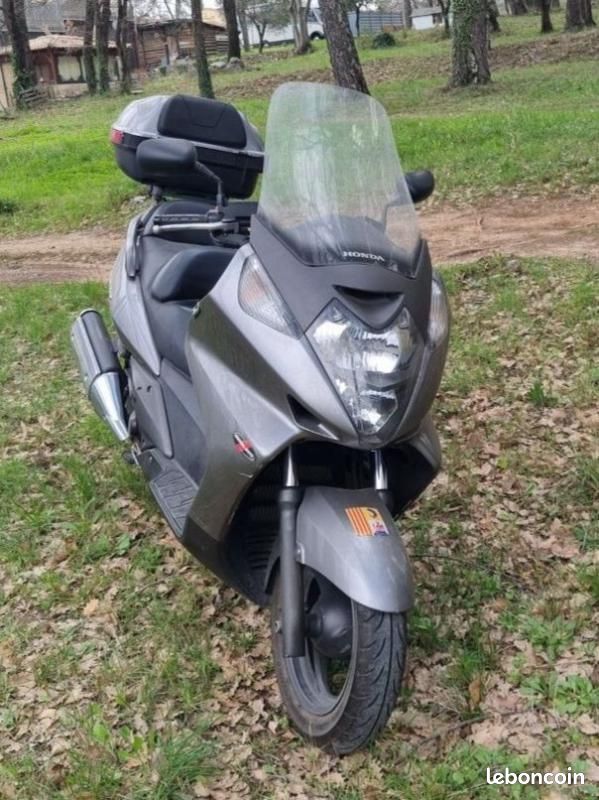 Honda Silver Wing 399 cm3 (image 5)