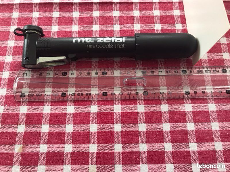 Mini Pompe à Vélo Zéfal Mini Double Shot 23,5 Cm - Réf 5088 (Occasion)