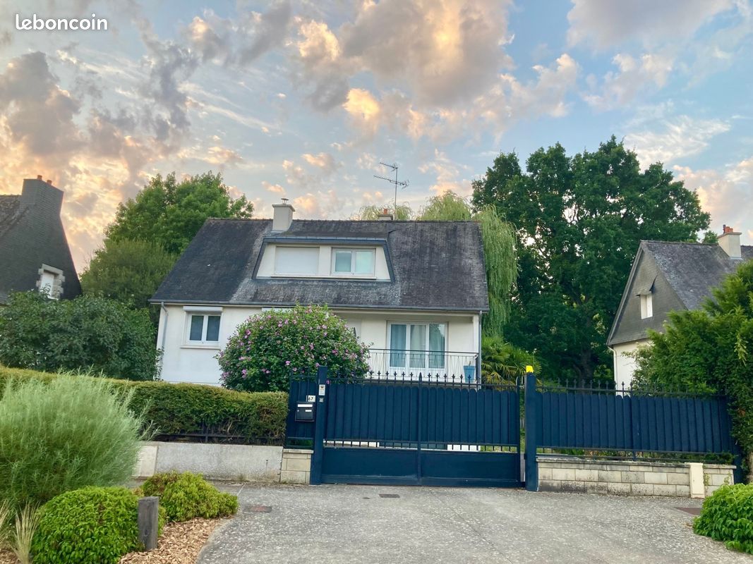 Terrain 6 pièces 220 m² · à Betton · 220 m² · 520 000 €
