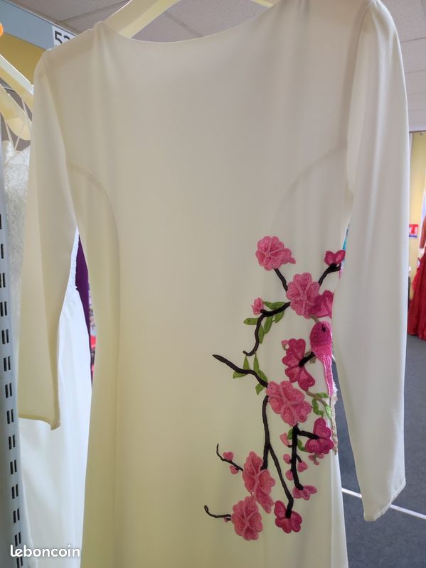 Robe de mariée en crepe avec dentelle, style boheme, NEUVE avec manches longues, taille 36 (image 7)
