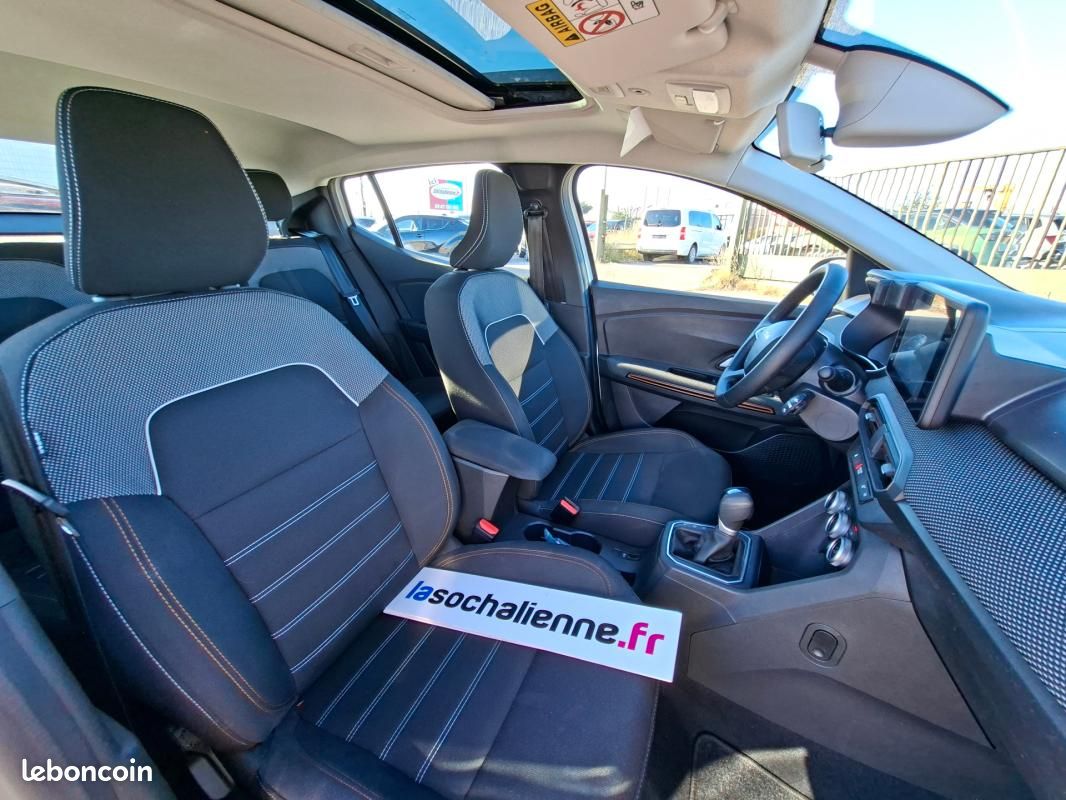 Dacia Sandero TCe 90 CVT Stepway Expression + toit ouvrant + radar av et caméra recul + clim auto... (image 7)