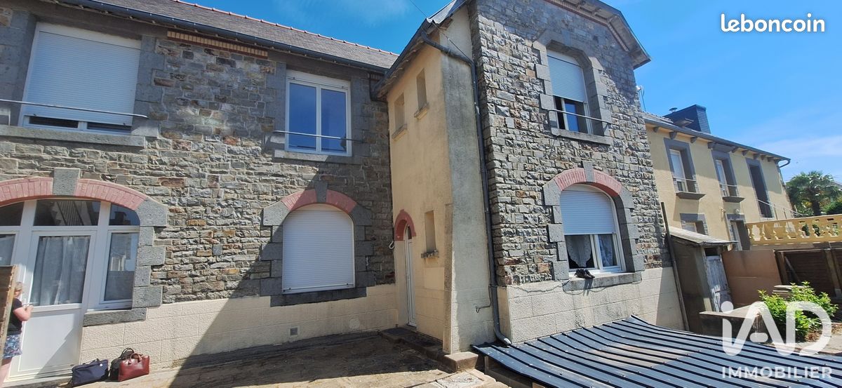 Immeuble 103 m² · à Merdrignac · 103 m² · 259 000 €