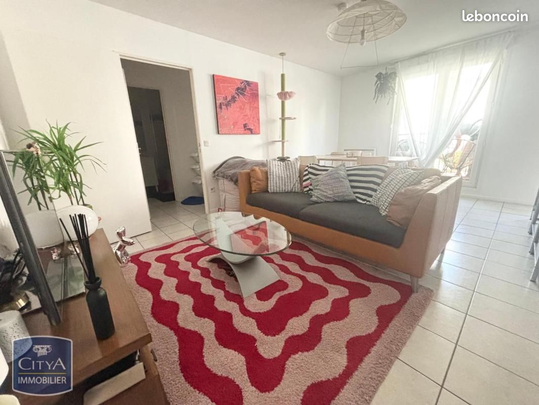 Appartement 2 pièces 47 m² · à Valenciennes · 47 m² · 585 €/mois