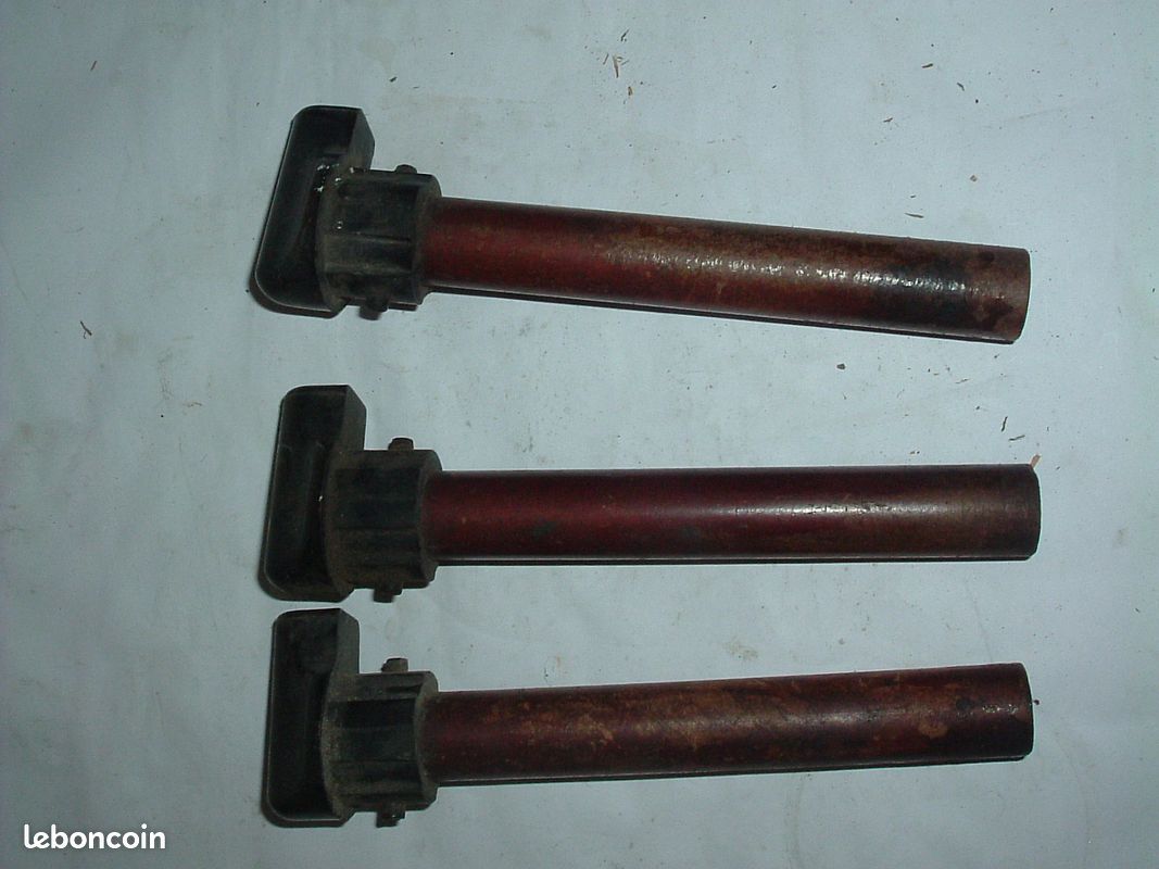 Lot de 3 pipes de bougie de voiture ancienne - Collection