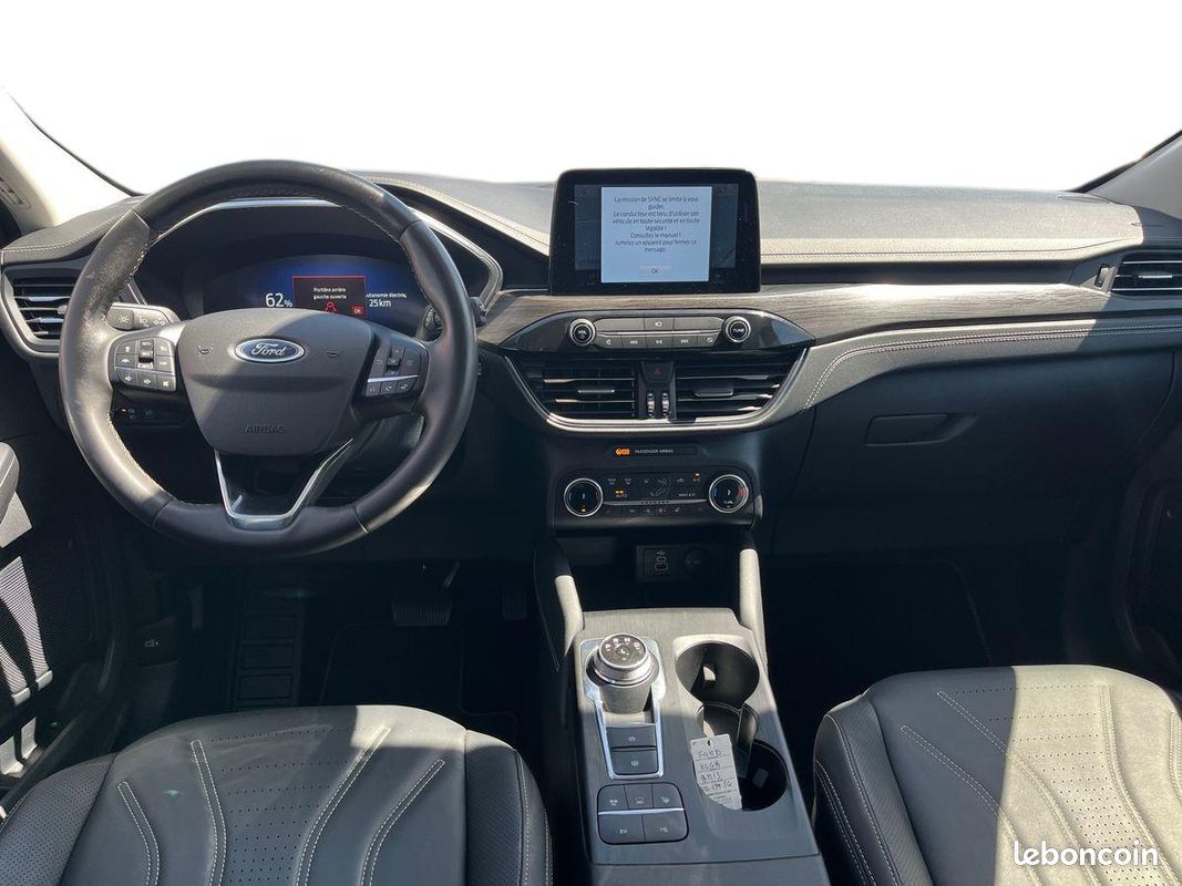 FORD Kuga 2.5 Duratec 225 ch PHEV Powershift Vignale (image 11)