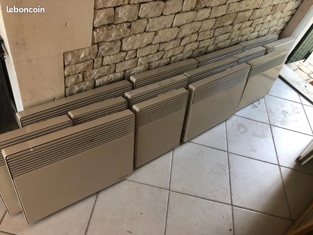 Radiateurs électriques gris (image 1)