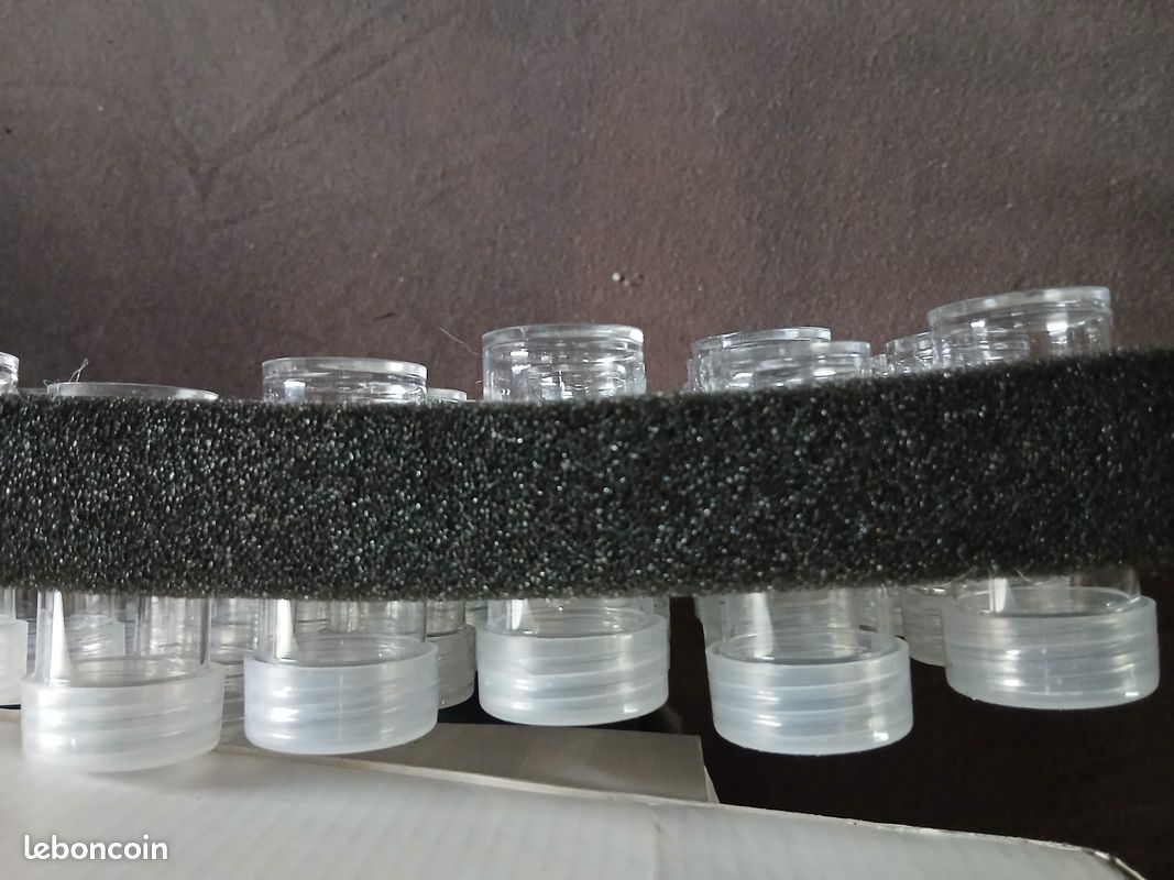 Petit pot pour peinture ou atelier de chimie (image 2)