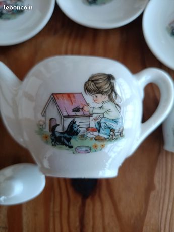 Dinette Ancienne En Porcelaine Française - Service à Café Motif Enfants - Jeu D'imitation Vintage