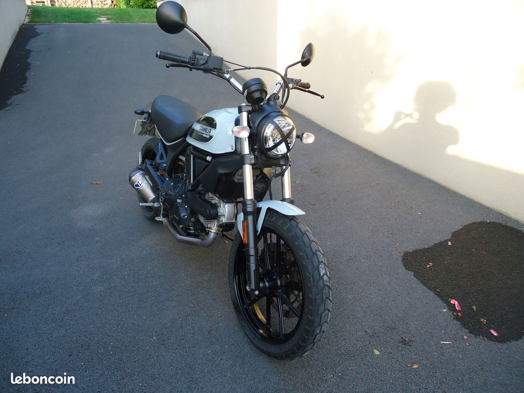 DUCATI Scrambler 400 Sixty2 ABS +TERMIGNONI + pneus neufs (image 2)