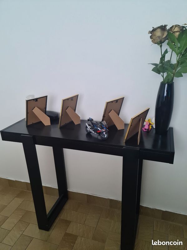 Console (image 3)