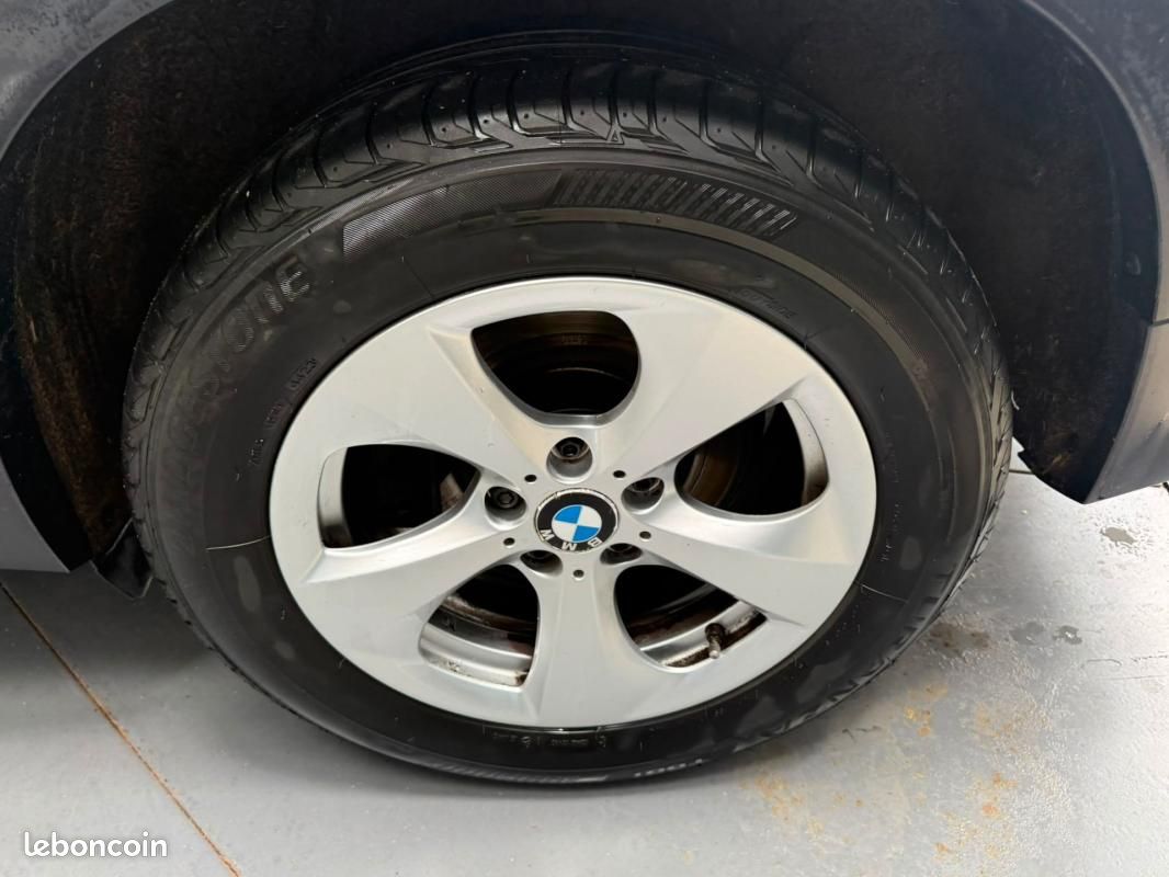 BMW X4 F26 xDrive20d 190ch Lounge Plus (image 17)