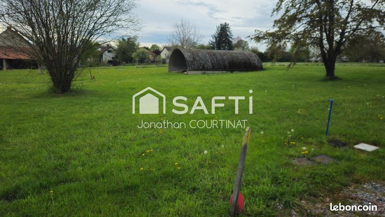 Terrain 920 m² MONTEIGNET-SUR-L'ANDELOT