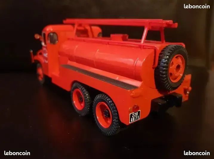 CP15 POMPIERS 1/43 altaya IXO GMC CCKW 353 camion citerne feux forêt