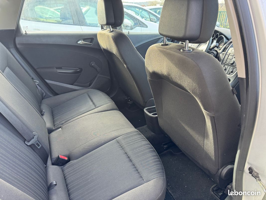 OPEL Astra 1.7 CDTI 110 Pack Clim (image 4)