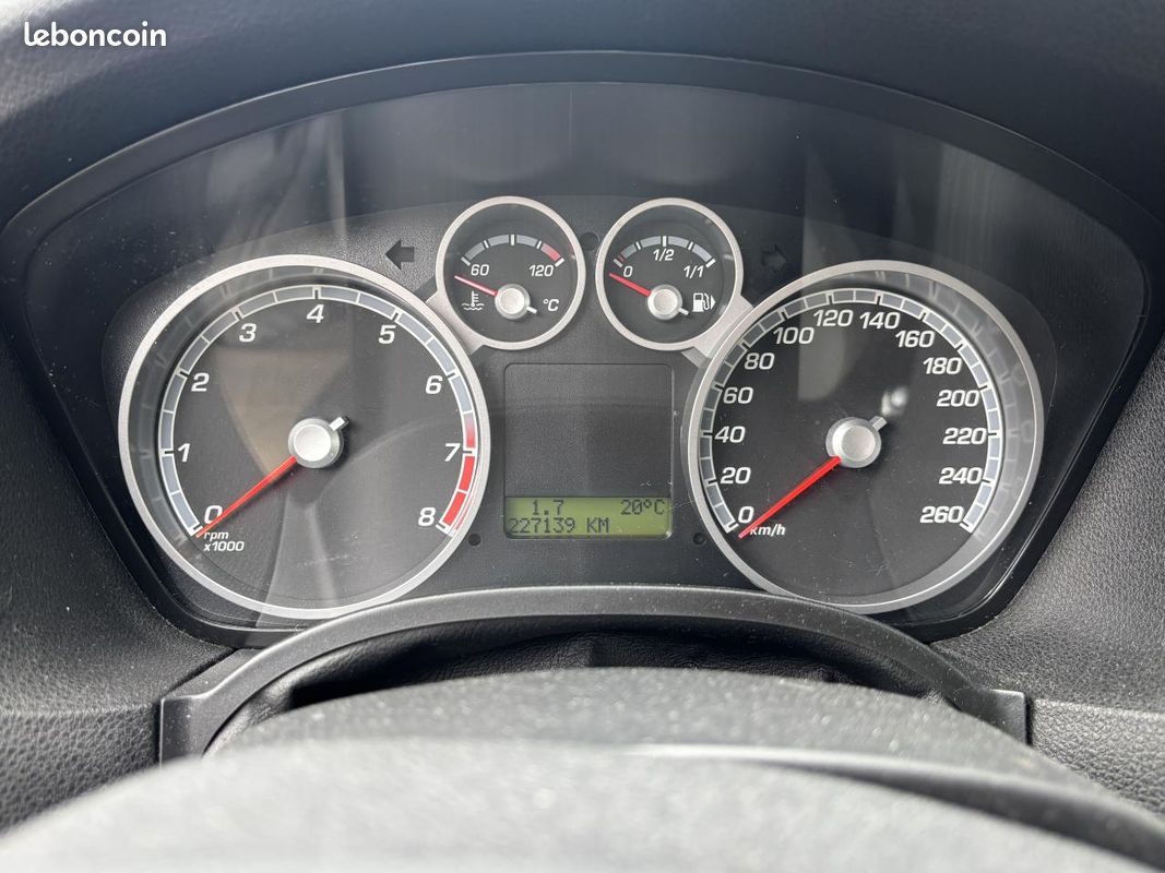 Ford focus 2.5 t - 225 2004 berline st phase 1 (image 20)