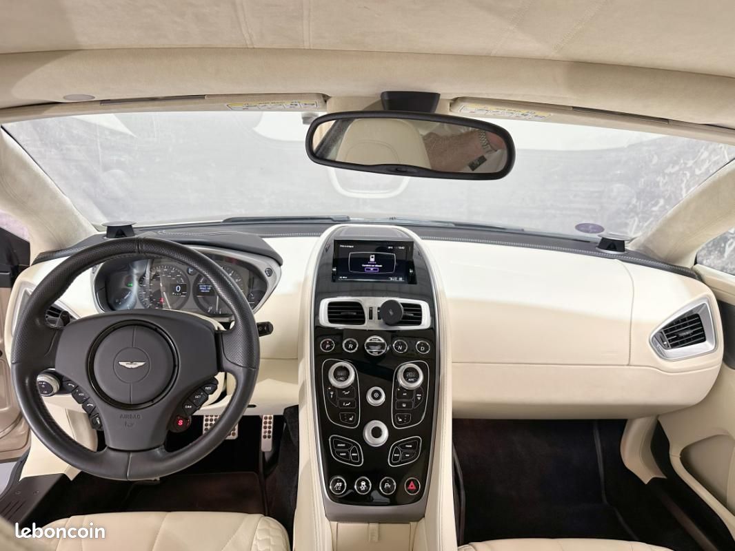 Aston Martin Vanquish Coupé V12 565 ch Touchtronic 2 A (image 10)