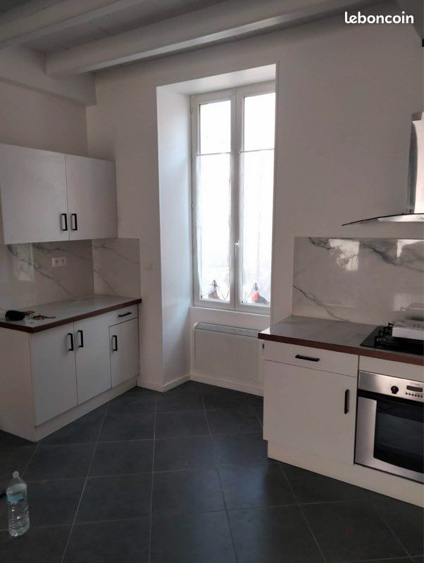 Maison 4 pièces 85 m² · à Le Gua · 85 m² · 860 €
