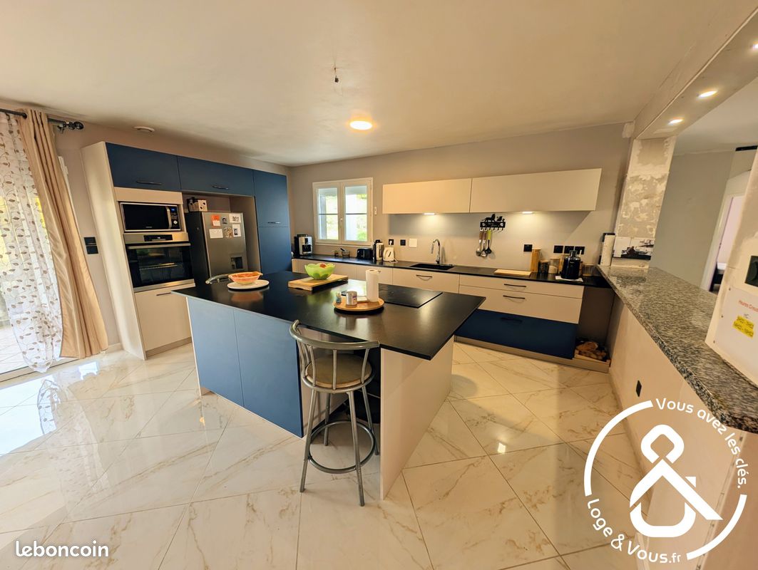 Maison 5 pièces 151 m² · à Roquecourbe · 151 m² · 266 000 €