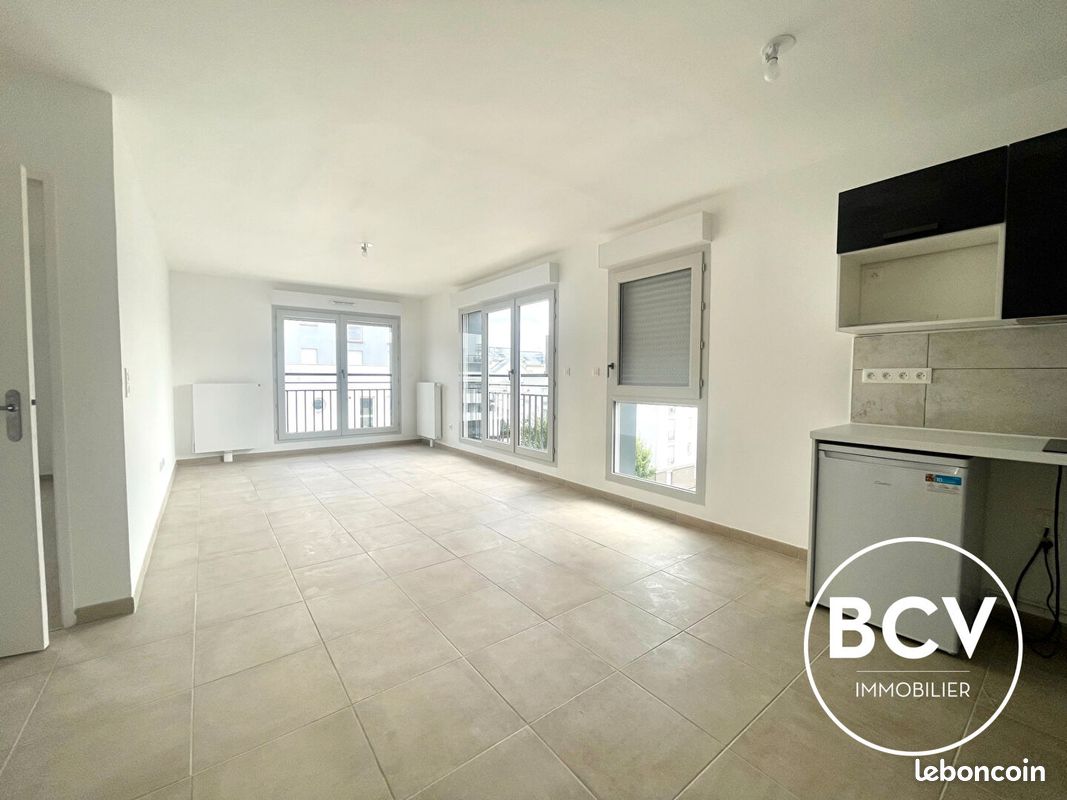 Appartement 2 pièces 48 m² · à Lucé · 48 m² · 650 €