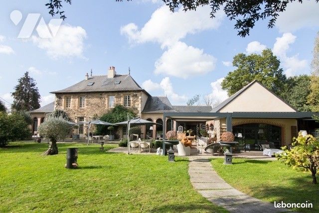Maison 13 pièces 405 m²