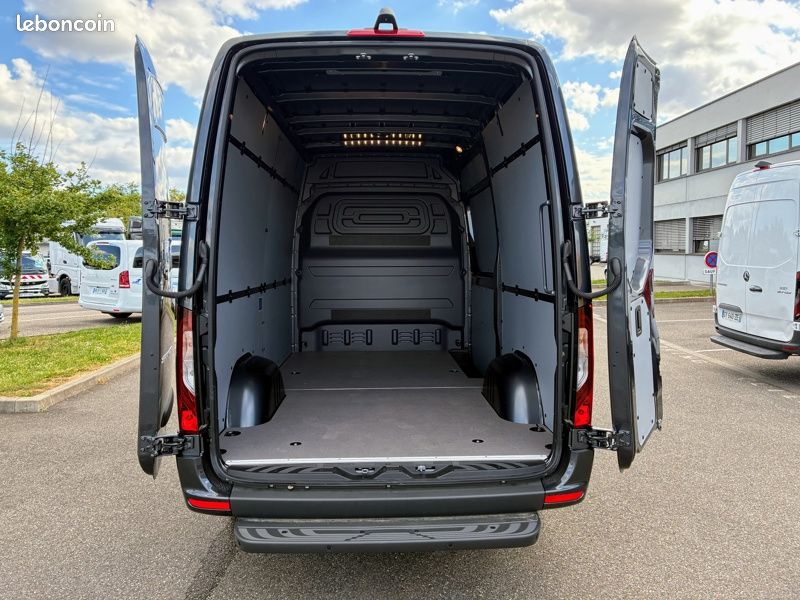 Mercedes Sprinter 317 CDI 37S 12m3 BVA 170ch PRO 49900HT (image 9)