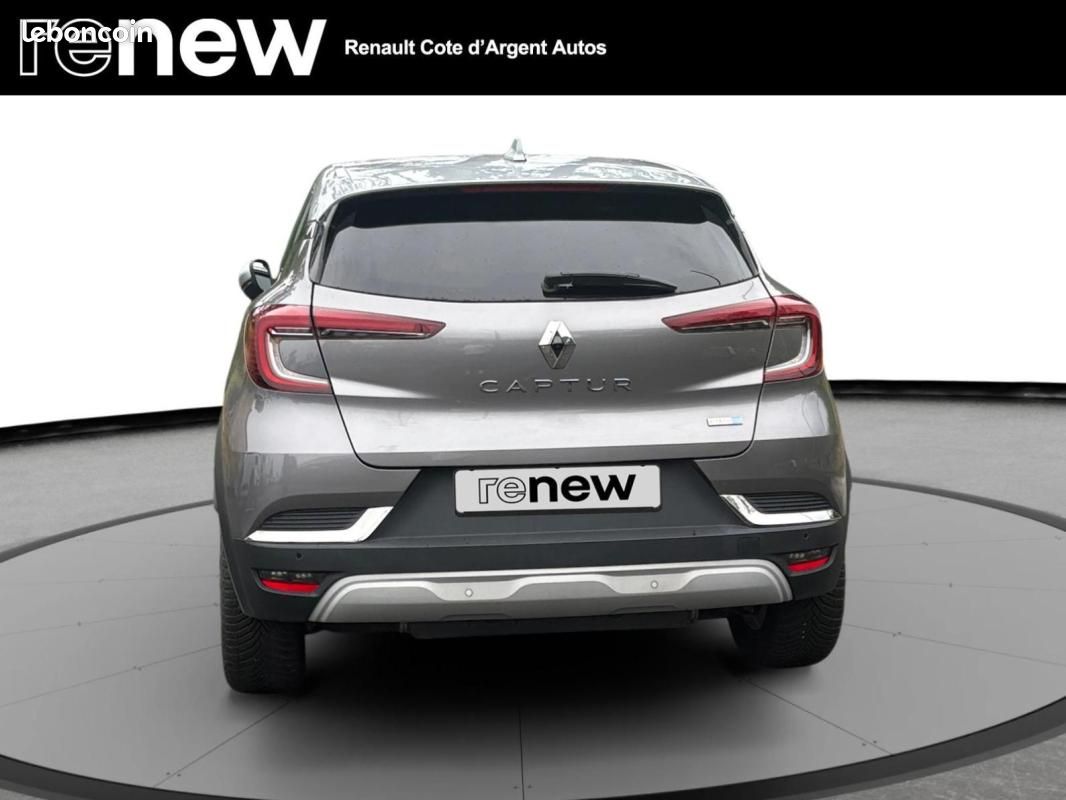 Renault Captur E-Tech Plug-in 160 Intens (image 4)