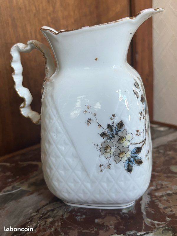 Pot à lait ancien porcelaine de Paris décor d’oiseaux et fleurs polychromes (image 12)