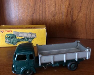 Dinky Toys France Simca Cargo Benne Basculante ref 33