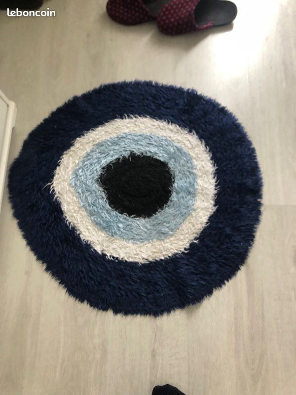 Tapis rond tricoté main (image 1)