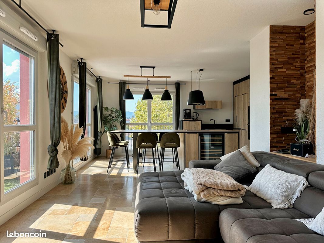 Appartement 4 pièces 80 m² · à Villefranche-sur-Saône · 80 m² · 275 000 €