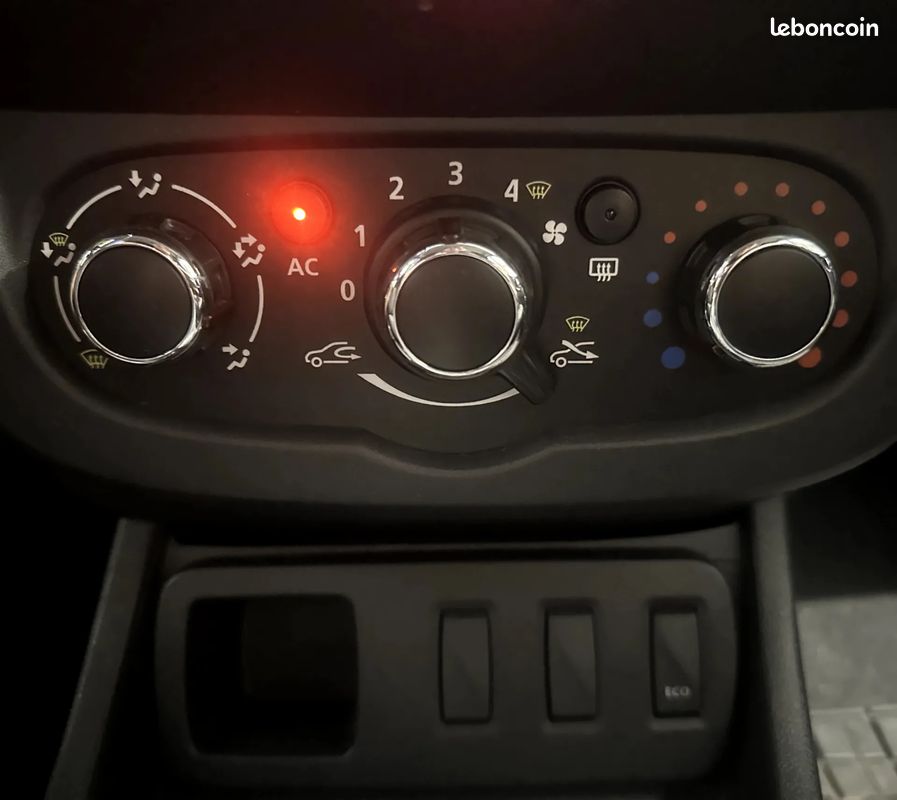 DACIA Duster 1.2 125ch 4x2 Prestige - Chaine distribution neuve - Système de navigation - (image 22)