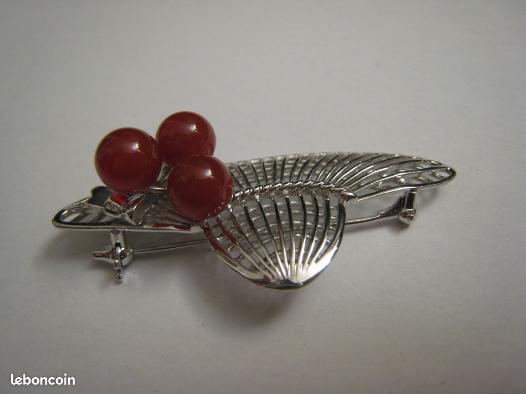 Belle broche fleur vintage en métal argenté tbe - Montres & Bijoux