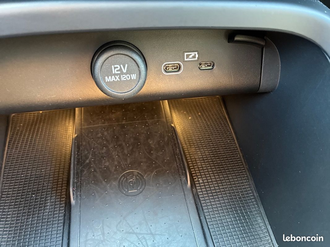 VOLVO XC40 B3 163 ch DCT7 Ultra (image 26)