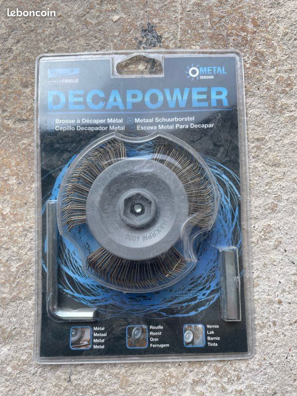 Brosse à décaper métal (image 1)