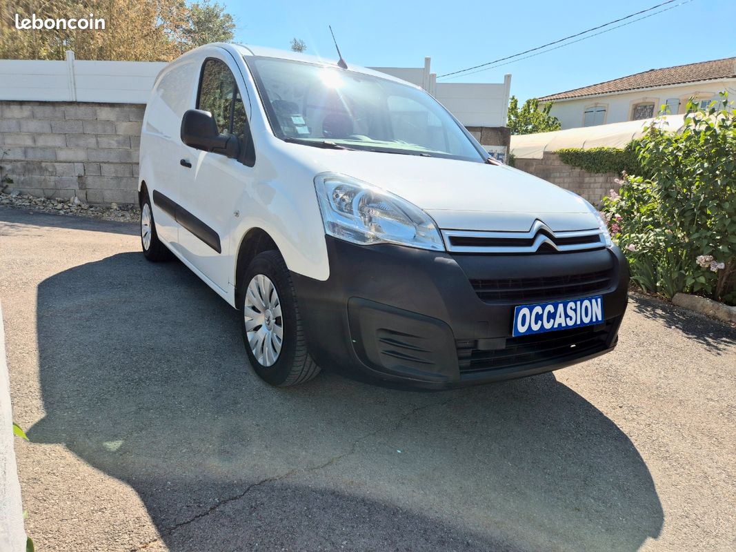 Citroen BERLINGO 1.6 BlueHDi 100ch - 1ère main - Historique complet (image 2)