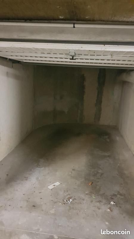 Parking 13 m² · à Ars-sur-Moselle · 13 m² · 70 €