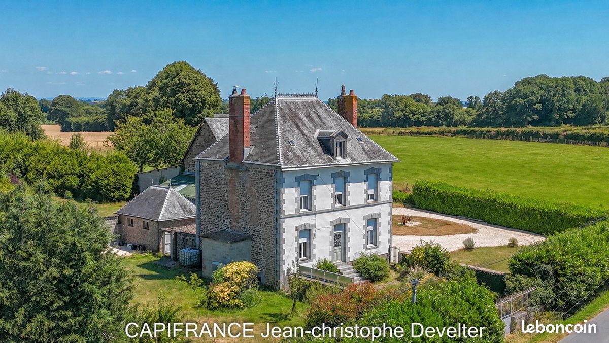 Maison 7 pièces 135 m² · à Saint-Denis-de-Gastines · 135 m² · 225 750 €