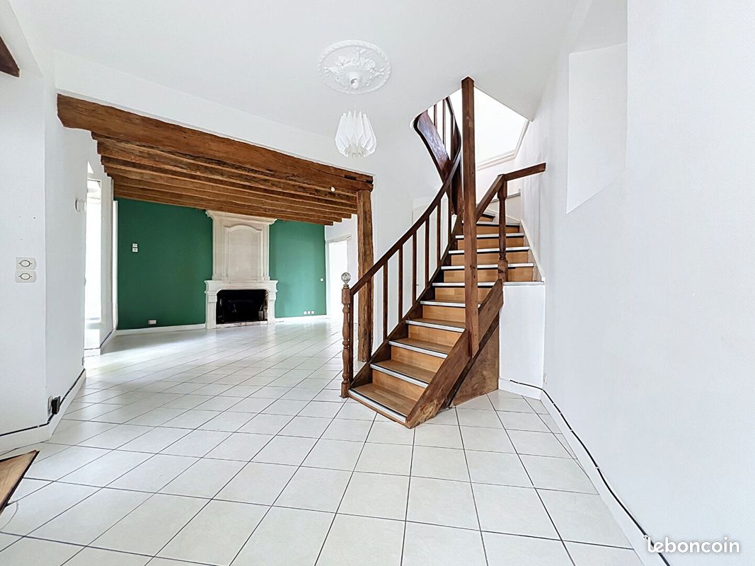 Immeuble 5 pièces 158 m² · à Angers · 158 m² · 505 790 €
