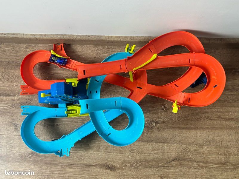 Circuit hot wheels (image 1)
