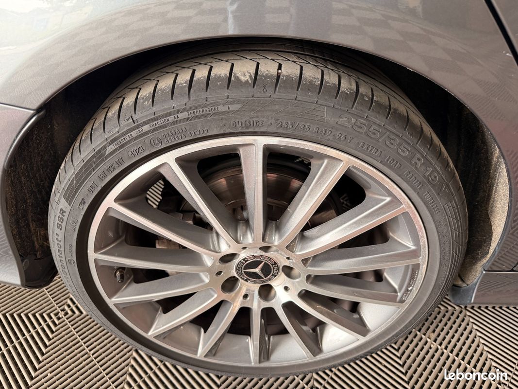 MERCEDES CLASSE C BREAK 300 d 9G-Tronic 4Matic AMG Line - Toit ouvrant - Attelage (image 36)