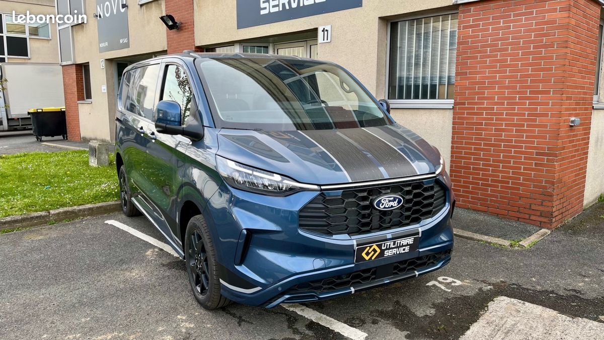40 990 ht / ford transit custom sport 320 l1h1 2.0 170 cv bva double porte laterale bleu azur neuf / tva recuperable (image 1)