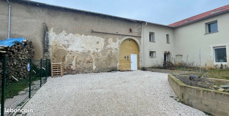 Maison 1 pièce 150 m² · à Réméréville · 150 m² · 95 000 €