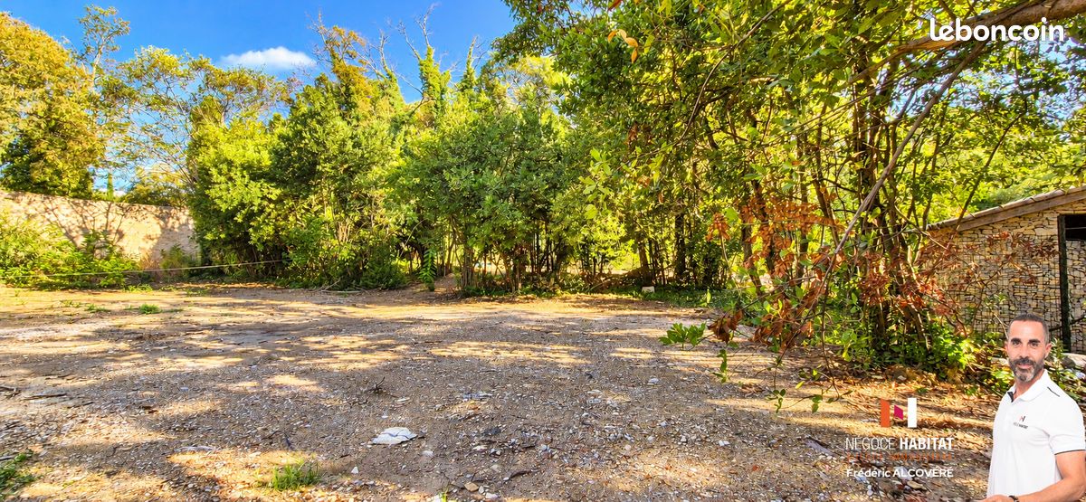 Terrain 727 m² · à Langlade · 727 m² · 179 000 €