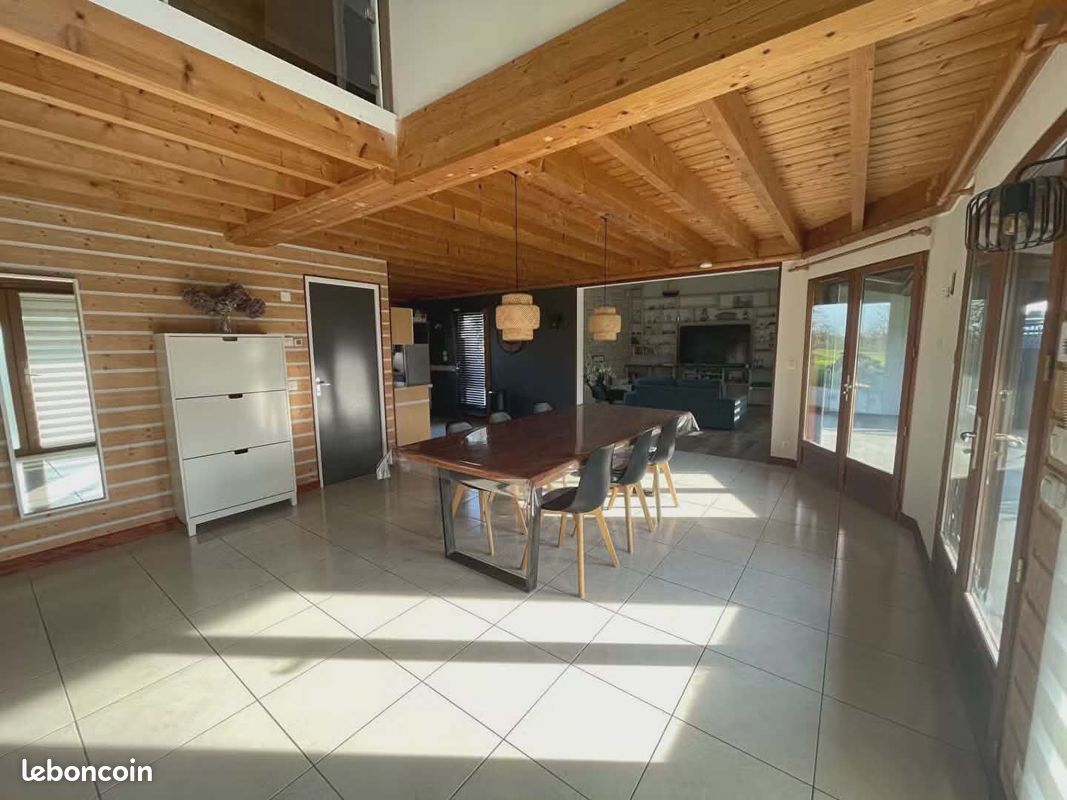 Maison 8 pièces 160 m² · à La Chapelle-Chaussée · 160 m² · 398 000 €