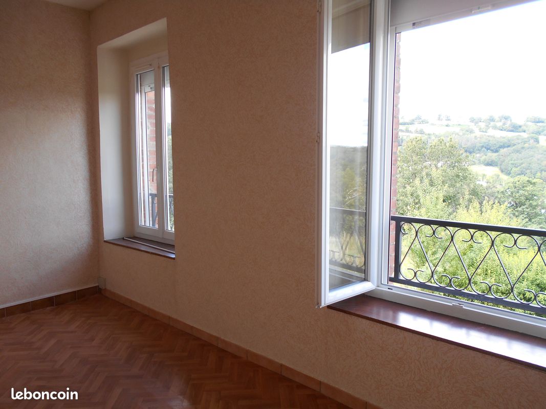 Appartement 3 pièces 78 m² · à Champagnac · 78 m² · 500 €/mois