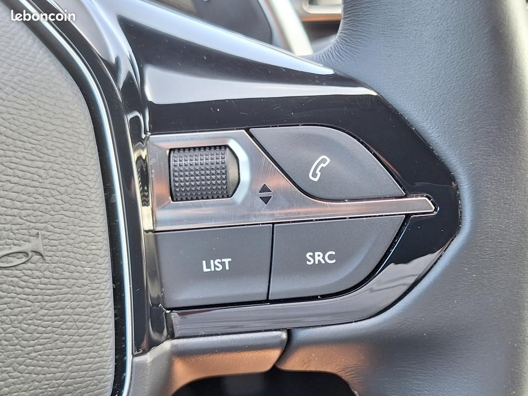 Peugeot 5008 BlueHDi 130ch S&S EAT8 Allure Pack (image 22)