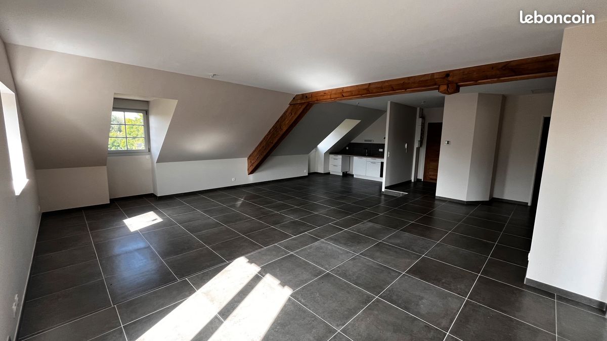 Appartement 3 pièces 86 m² · à Villette-lès-Arbois · 86 m² · 870 €