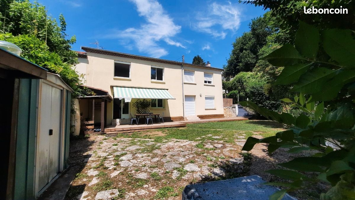 Maison 6 pièces 130 m² · à Trélissac · 130 m² · 1 300 €/mois