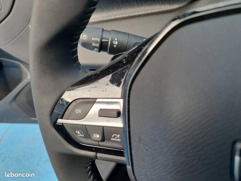Peugeot 308 SW 1.2 Hybrid 145ch Allure e-DCS6 (image 13)