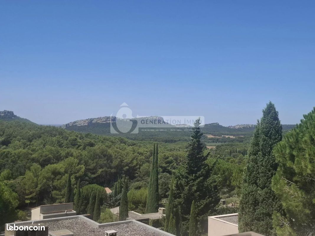 Appartement 1 pièce 33 m² · à Les Baux-de-Provence · 33 m² · 153 000 €